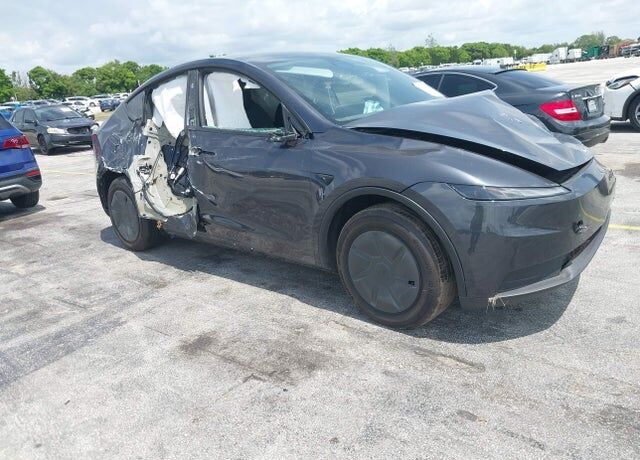 2026 TESLA Model Y