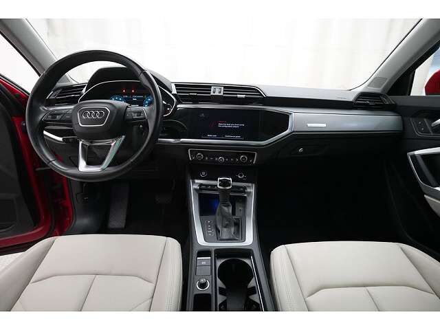 2022 Audi Q3