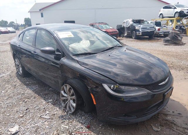 2016 CHRYSLER 200