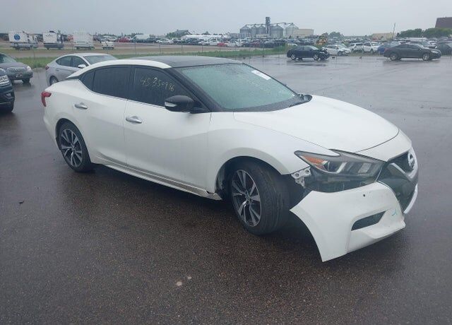2017 NISSAN Maxima
