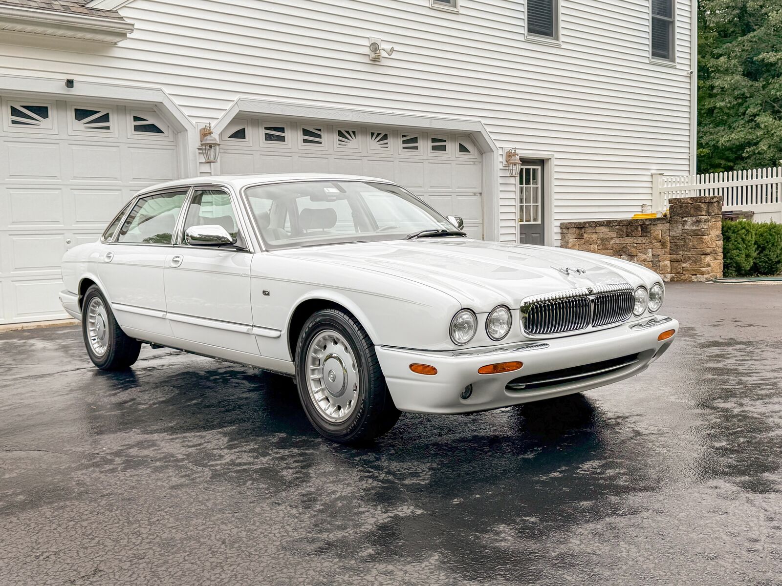 Jaguar Vanden Plas