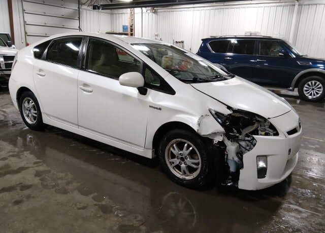 2011 TOYOTA PRIUS