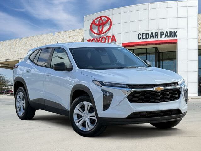 2026 CHEVROLET Trax
