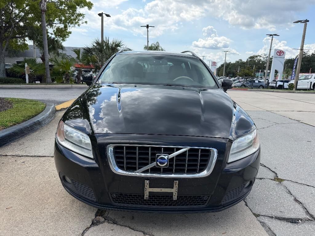 2008 VOLVO V70