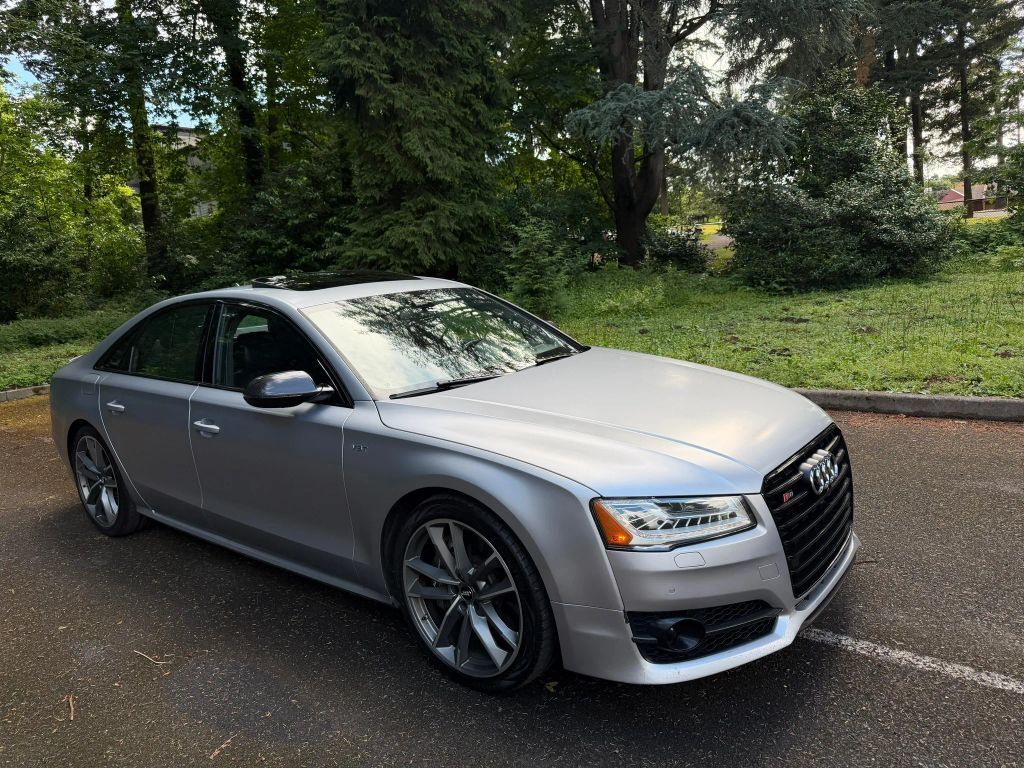 2017 Audi S8