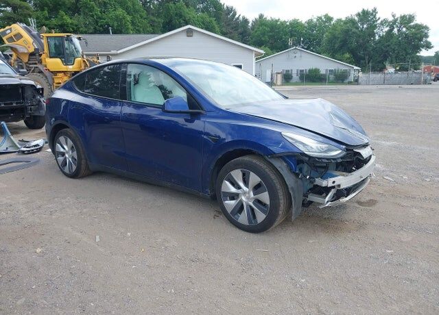 2020 TESLA Model Y