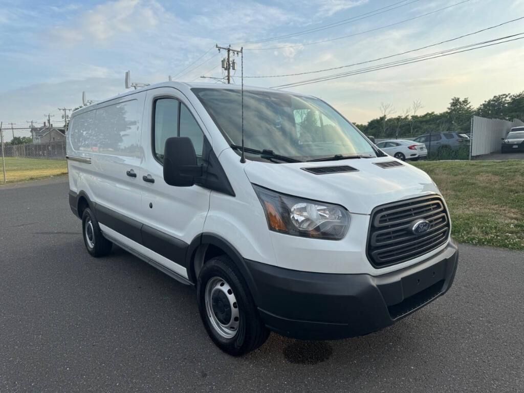 2017 FORD Transit