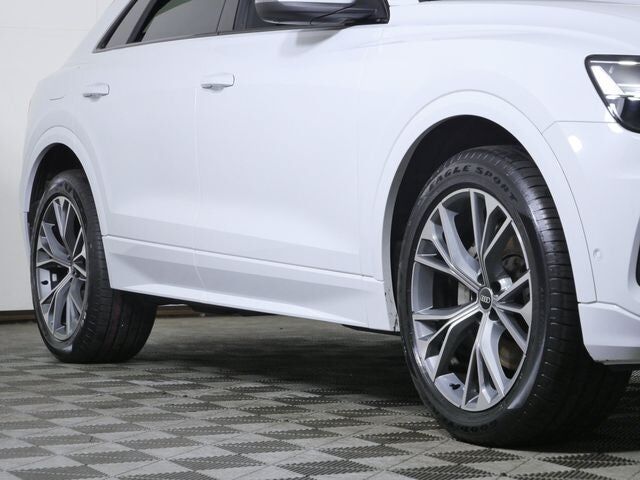 2021 Audi Q8