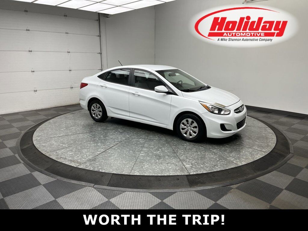 2017 HYUNDAI Accent