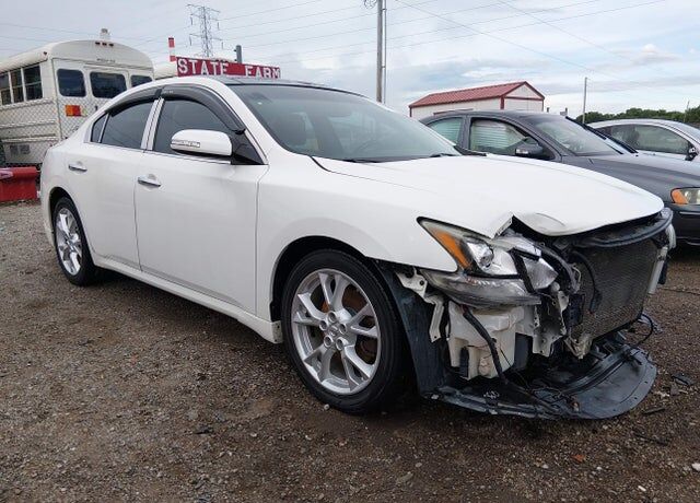 2012 NISSAN Maxima