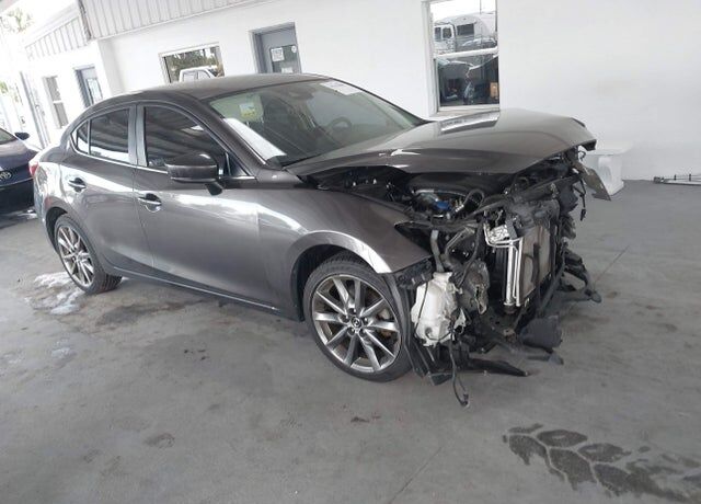 2018 MAZDA Mazda3