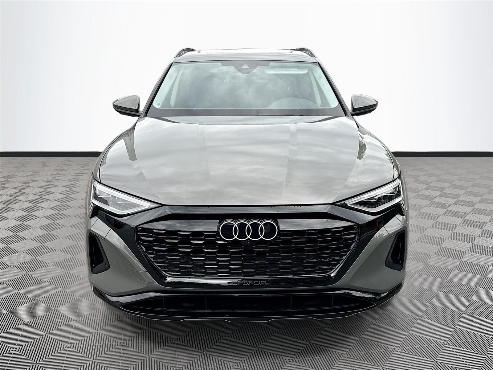2024 Audi Q8