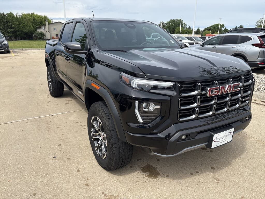 2024 GMC Canyon