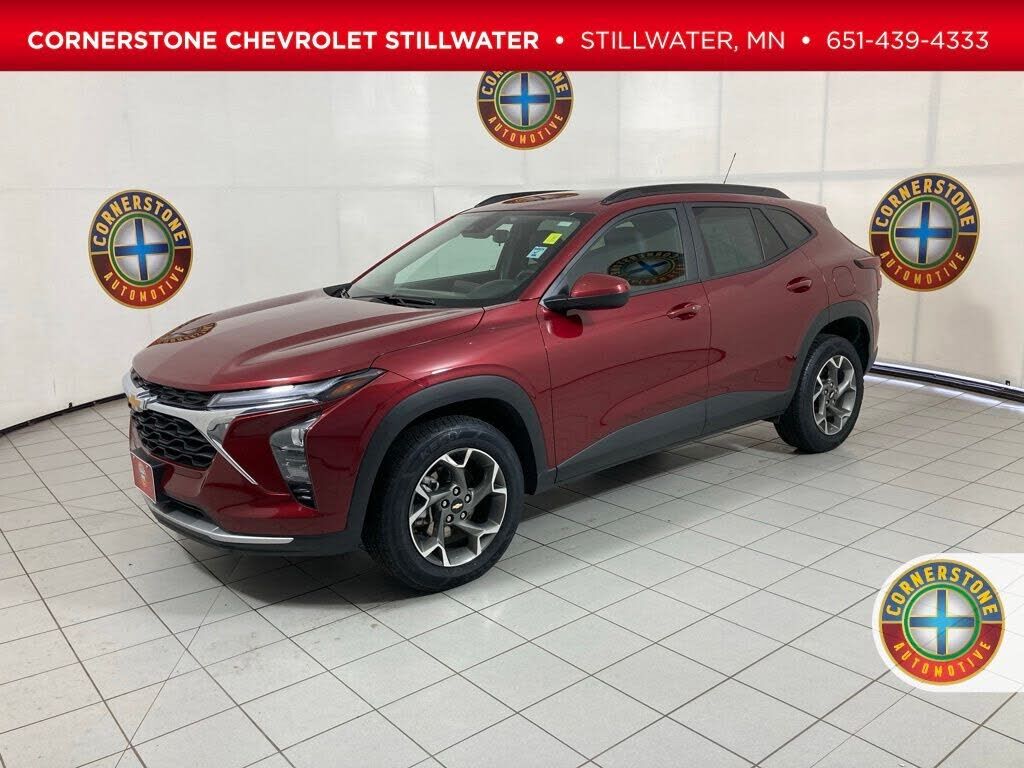 2025 CHEVROLET Trax