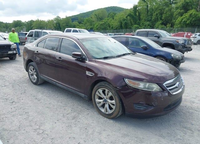 2011 FORD Taurus
