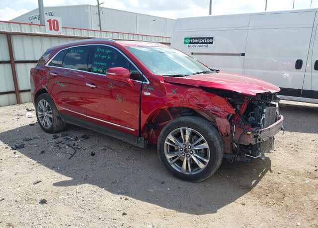 2025 CADILLAC XT5