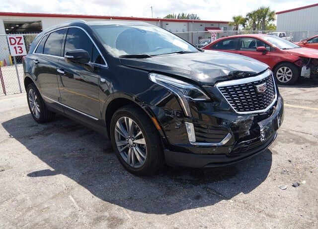 2025 CADILLAC XT5