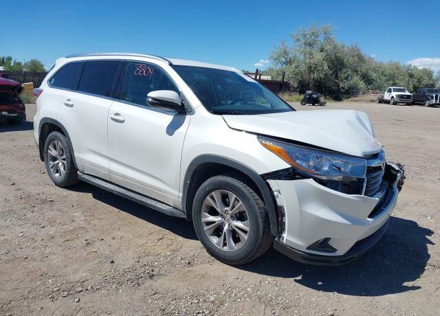 2015 TOYOTA Highlander