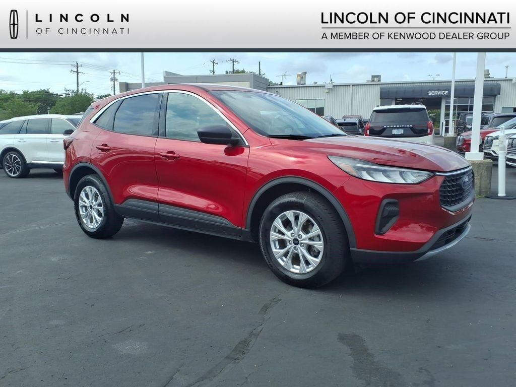 2023 FORD Escape