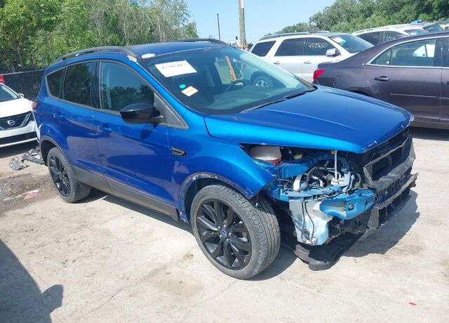 2017 FORD Escape