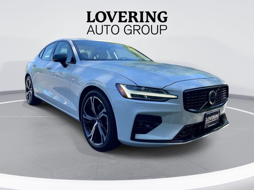 2023 VOLVO S60
