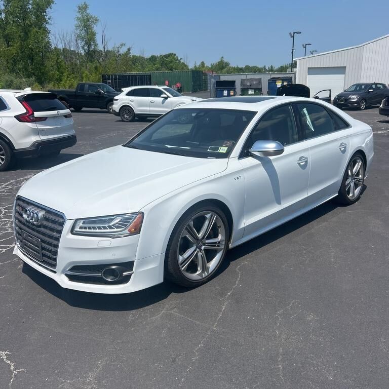 2015 Audi S8