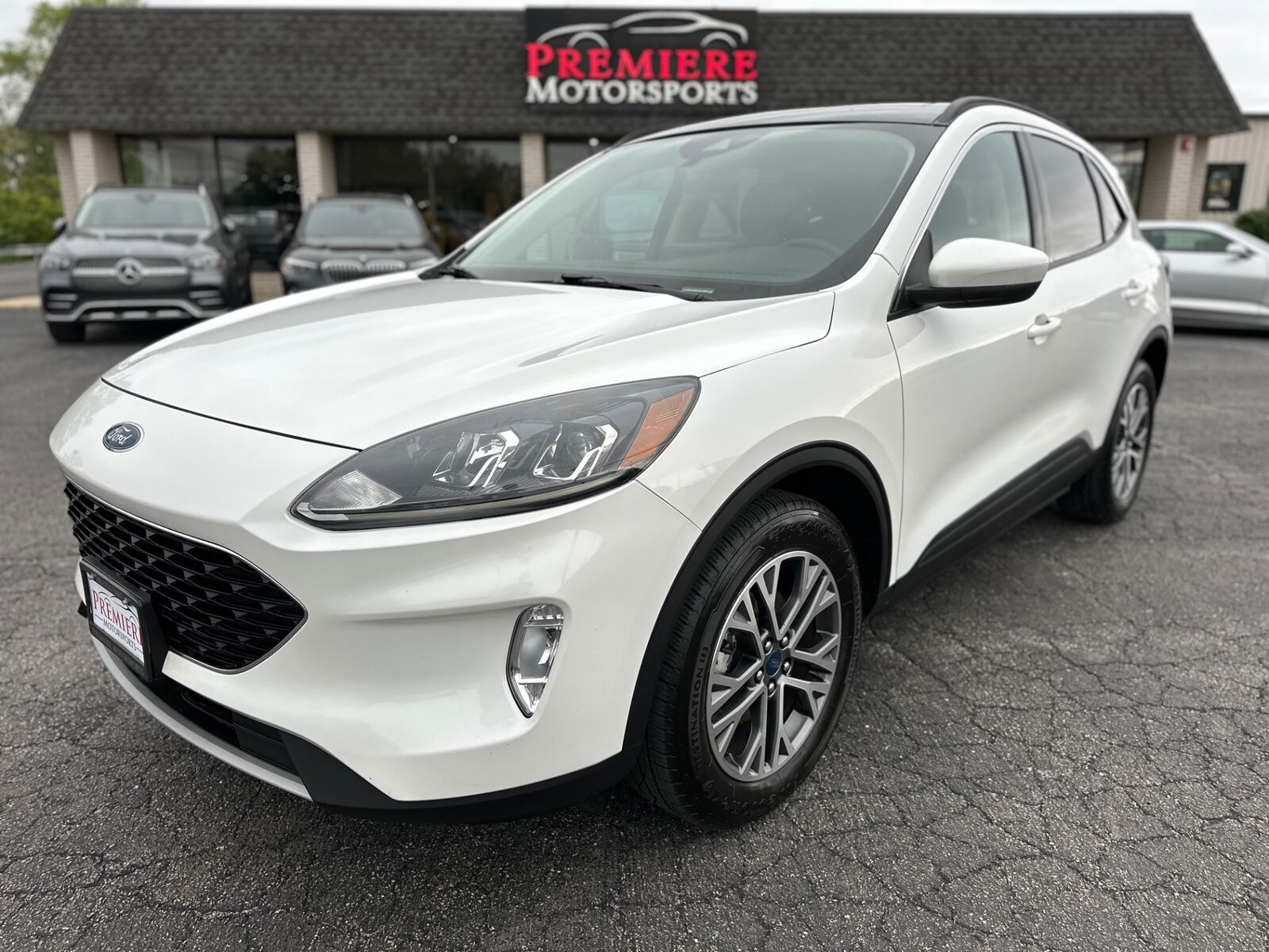 2020 FORD Escape