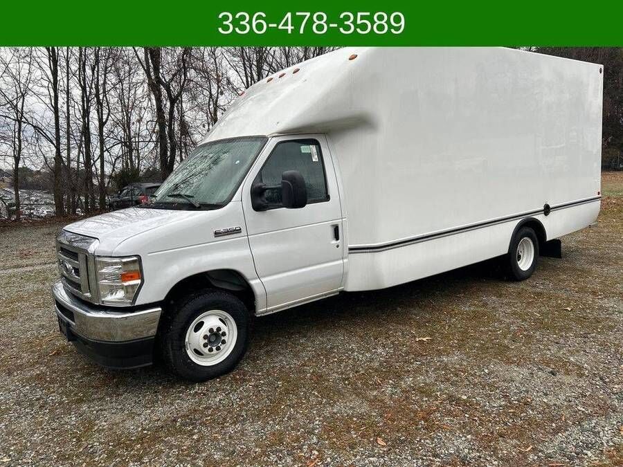 2025 FORD E-350