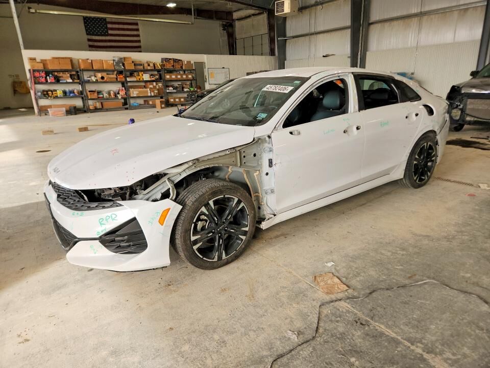 2022 KIA K5