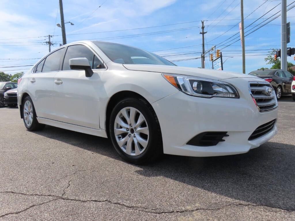 2017 SUBARU Legacy