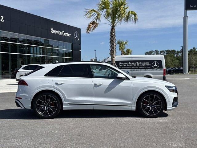 2023 Audi Q8