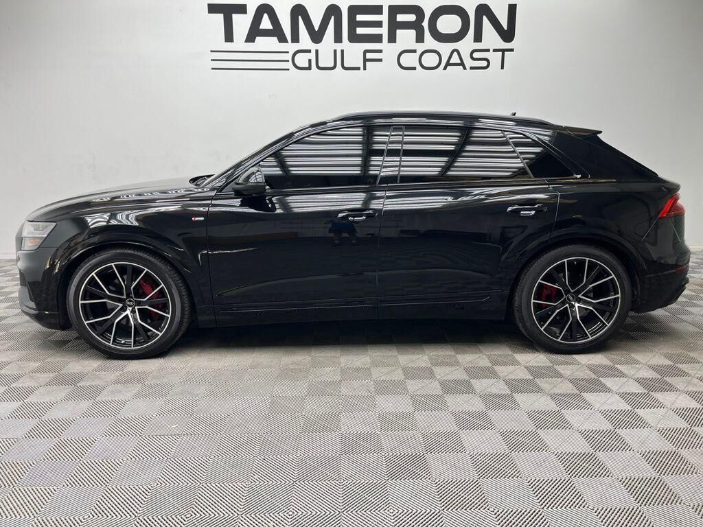 2022 Audi Q8