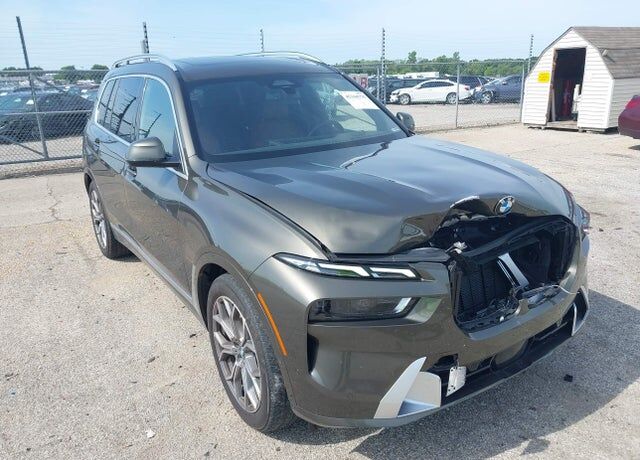 2024 BMW X7