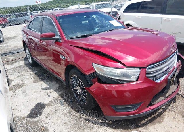 2013 FORD Taurus