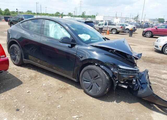 2026 TESLA Model Y