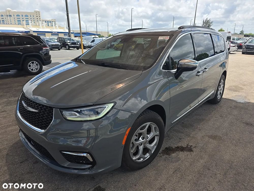 2023 CHRYSLER Pacifica