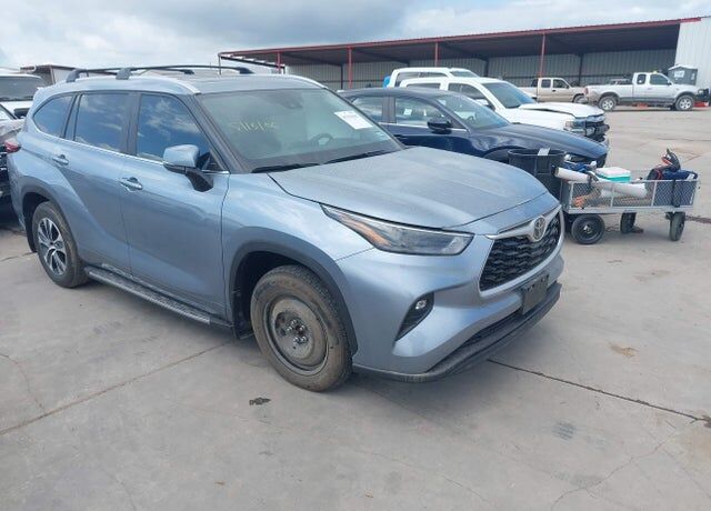 2023 TOYOTA Highlander