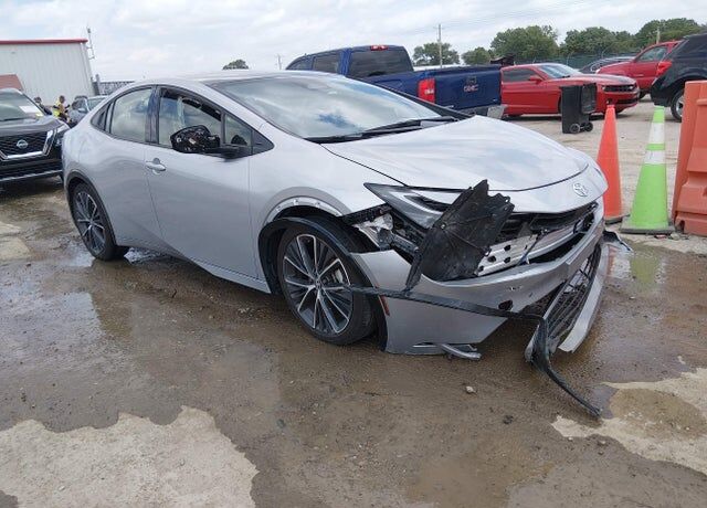 2024 TOYOTA PRIUS