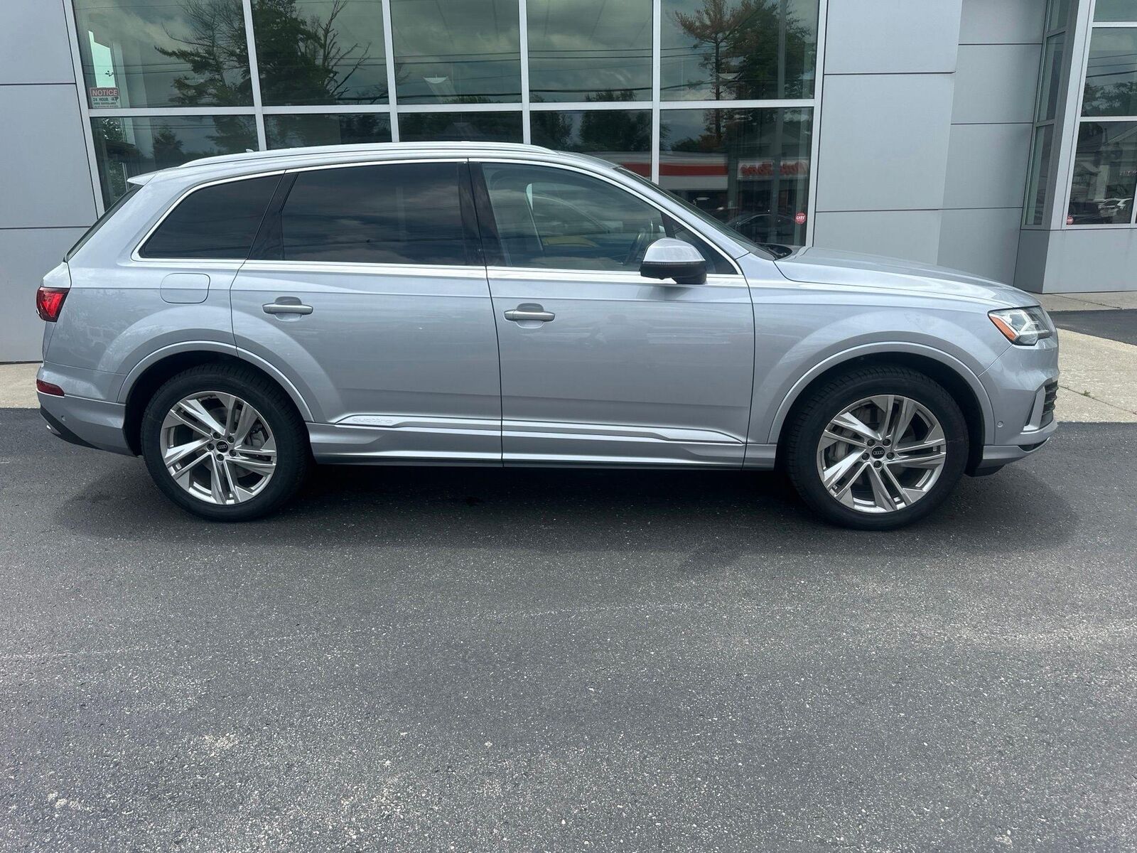 2022 Audi Q7