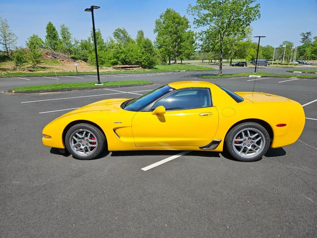 2004 CHEVROLET Corvette