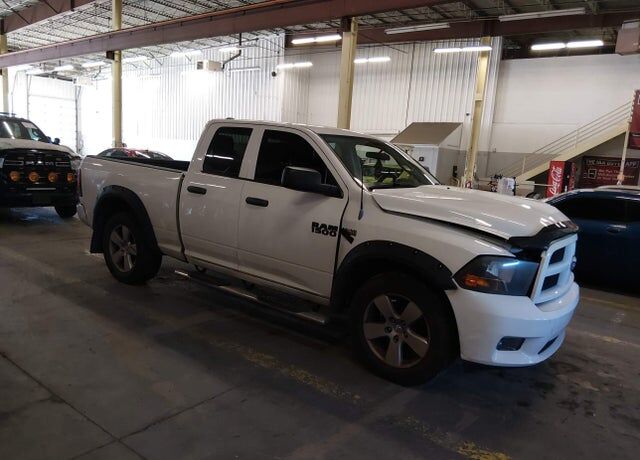 2012 DODGE Ram