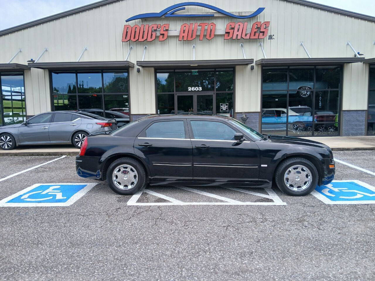 2005 CHRYSLER 300
