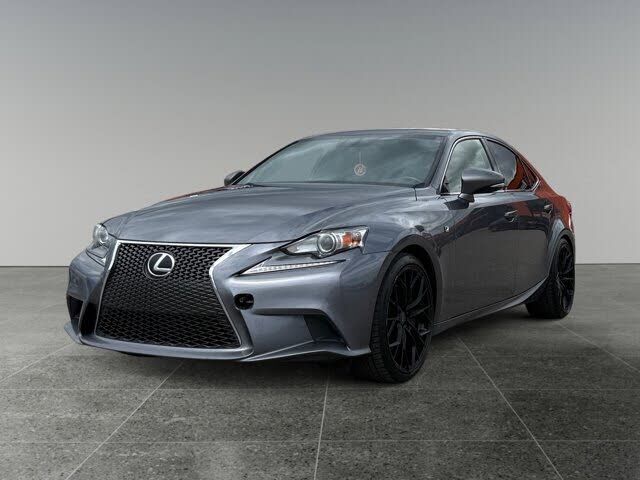 Lexus IS