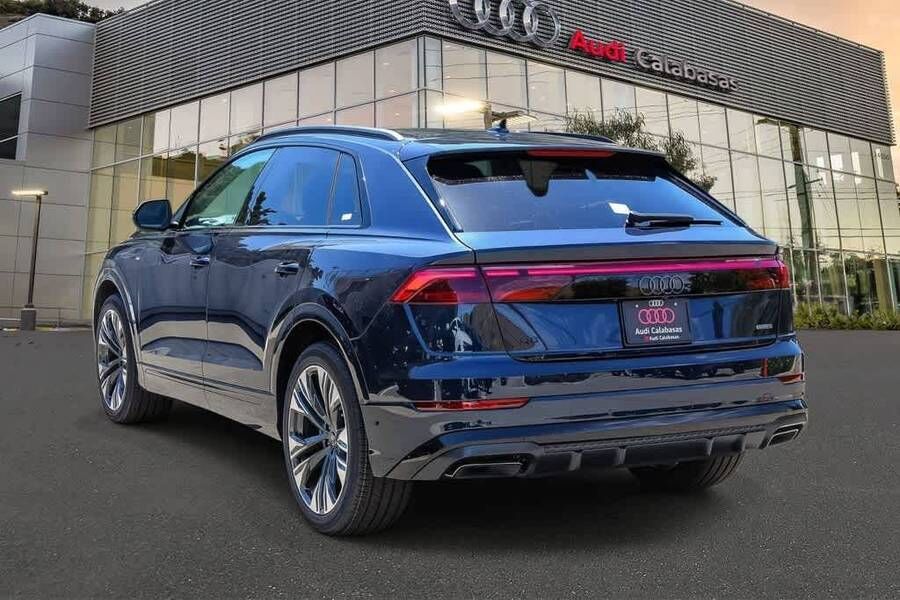 2026 Audi Q8