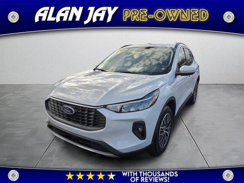 2025 FORD Escape