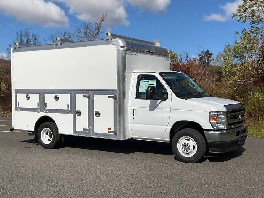 2026 FORD E-450