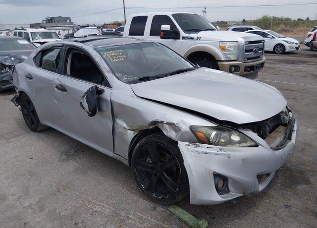 2011 LEXUS IS