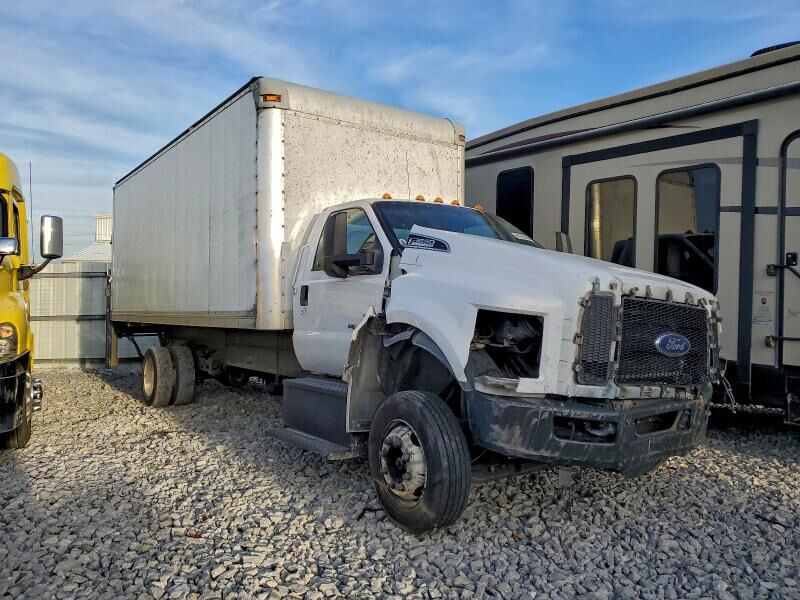 2016 FORD F-650