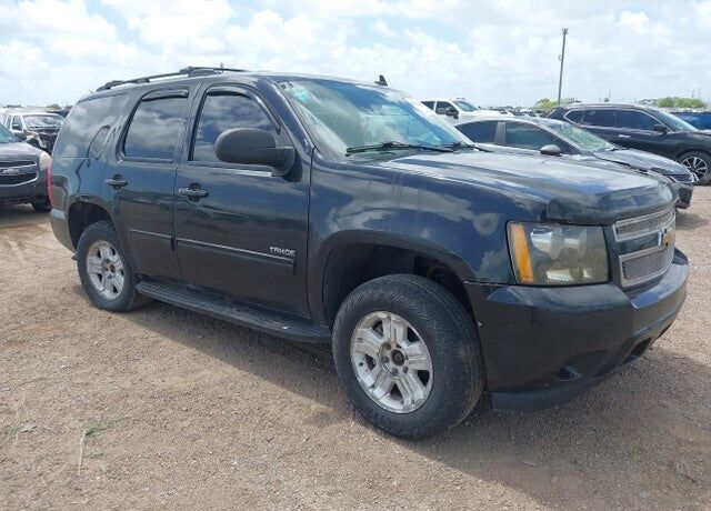 2011 CHEVROLET Tahoe