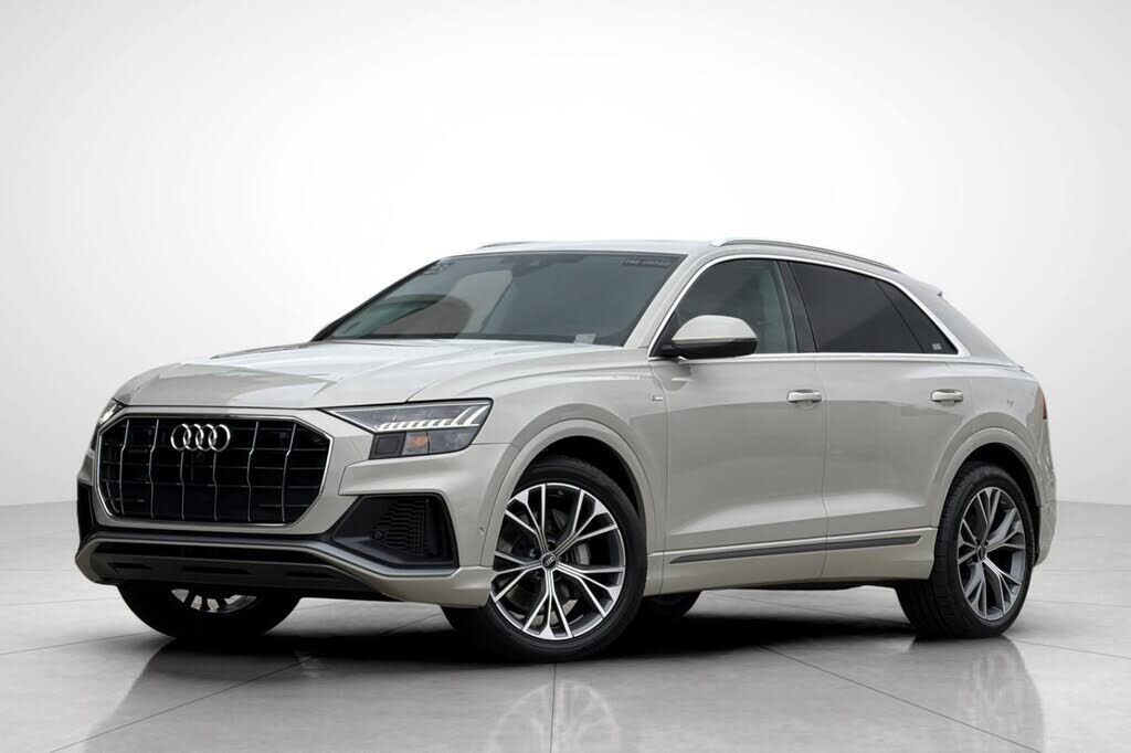 2023 AUDI Q8